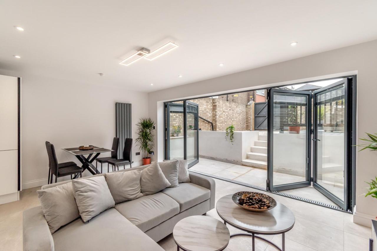 Ferienwohnung Modern Garden Flat With Private Parking London Exterior foto