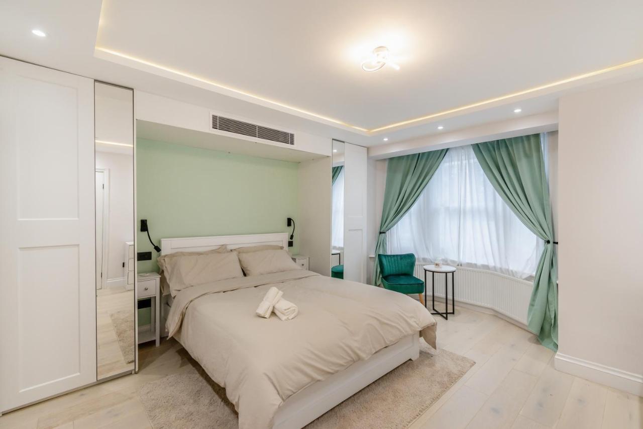 Ferienwohnung Modern Garden Flat With Private Parking London Exterior foto