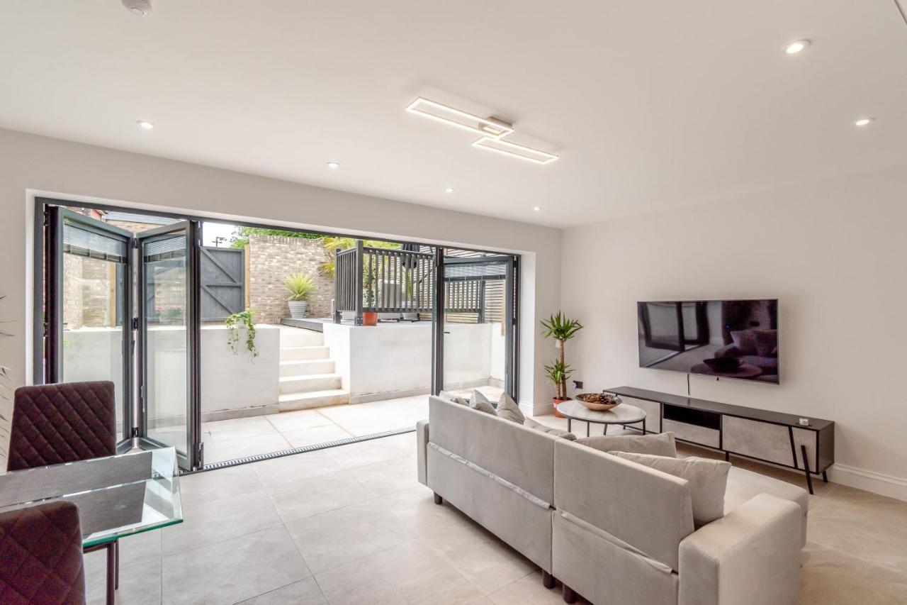 Ferienwohnung Modern Garden Flat With Private Parking London Exterior foto
