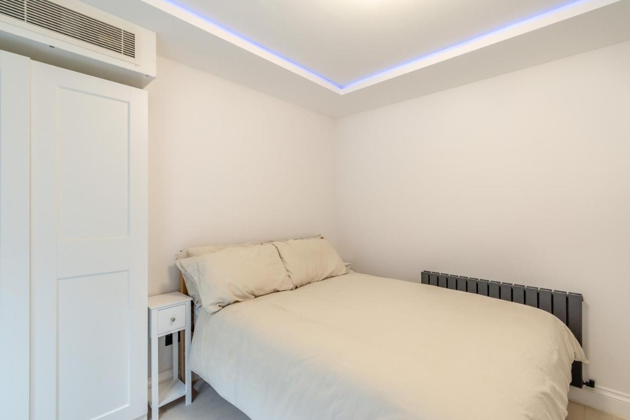 Ferienwohnung Modern Garden Flat With Private Parking London Exterior foto